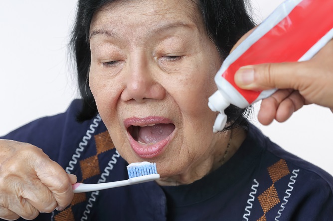 oral-hygiene-tips-for-senior-citizens